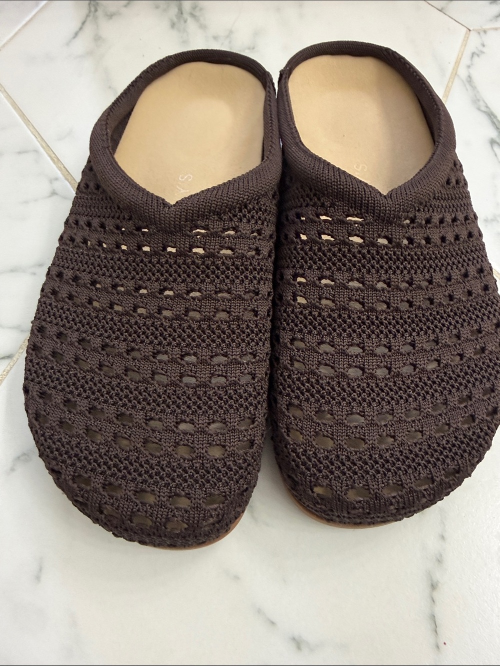 NIB Rothy's Women’s Crochet Knit Clogs - Picture 3 of 4
